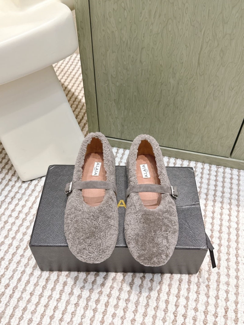 Alaia Flat Shoes